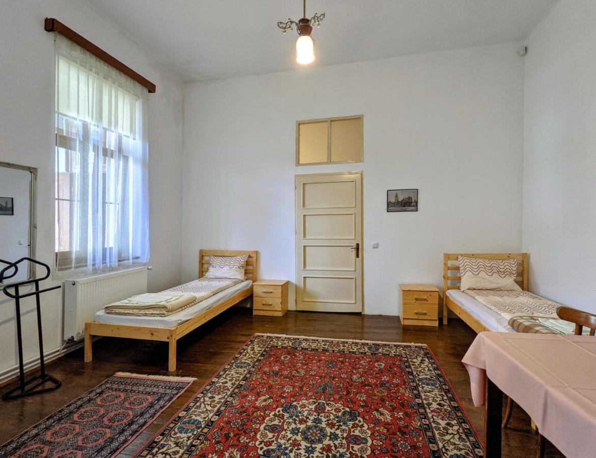 Gaestehaus Honigberg Next To The Fortified Church Of Harman Hărman Exterior foto